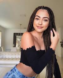 Celebfeatures.com is an entertainment related website that provides information based on celebs bio, lifestyle and their relationships. Malu Trevejo Photos 12 Of 25 Last Fm