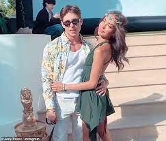 Love island 2018's ellie brown has seemingly confirmed her romance with towie's joey essex after posting a video of them kissing to instagram. Former Brenda Santos Of Joey Essex Says They Were Every Day Intimate During A Fierce Relationship Eminetra Co Uk