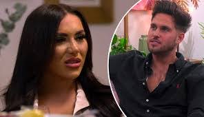 Katie Champ's Instagram, Twitter & Facebook