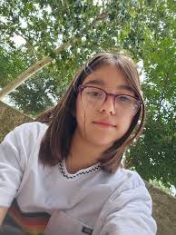 Montreal area quinceanera decorations and gifts needed