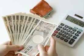 年収300万円台でも 一生お金に困らない人 3つの共通点と たった1つ の最強貯めテク ヨムーノ