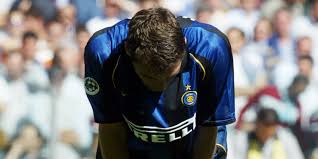La prescrittese perde lo scudetto all'ultima giornata contro i gemellati laziali. Il 5 Maggio Dell Inter Il Post