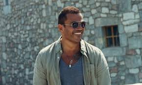 Amr diab has been signed up on the following labels. Ø¹Ù…Ø±Ùˆ Ø¯ÙŠØ§Ø¨ ÙŠØ­ÙŠÙŠ Ø­ÙÙ„ Ø²ÙØ§Ù Ø¨Ø¹Ø¯ Ø³Ø§Ø¹Ø§Øª Ù…Ù† Ø´Ø§Ø¦Ø¹Ø© Ø¯Ø®ÙˆÙ„Ù‡ Ø§Ù„Ù…Ø³ØªØ´ÙÙ‰ ÙÙŠØ¯ÙŠÙˆ Ø§Ù„Ù‚Ø¯Ø³ Ø§Ù„Ø¹Ø±Ø¨ÙŠ