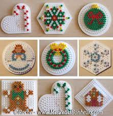 Apprenez à repasser des perles à repasser pour que les motifs ne se défassent pas et tiennent bien! Bricolage Et Activites Mes Petits Bonheurs Page 28 Billes De Fer Motifs Perles Hama Perles Hama Noel