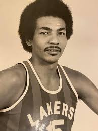 Here we go, sorry but it's the last one I've got! 1986 enjoy 🏀👍🏼