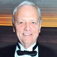 Wayne Lundberg's Instagram, Twitter & Facebook