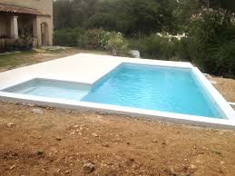 Osez la plage immergée de diffazur ! Construction D Une Piscine En Beton Marinal Avec Plage Californienne Sur Sanary Sur Mer 83110 Var Piscines Amenagements Du Sud