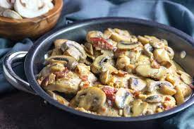 One Skillet Keto Chicken With Bacon Mushroom Gravy Beauty And The Foodie