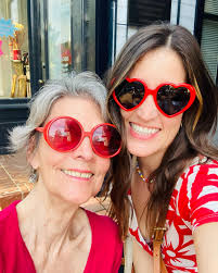 Sarah Hanks (@district_runway) • Instagram photos and videos