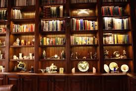43 The Best Bookshelf Designs That Are Popular This Year Matchness Com In 2020 Bookcase Lighting Traditional Home Office Bookshelf Design