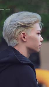 Undercut Slicked Back Silver Hair with Glitter: Felix Inspired Look