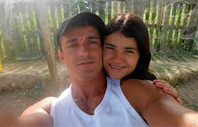 O senador pelo amapá randolfe rodrigues (rede) disse em entrevista à bbc news brasil que o governo de jair bolsonaro (psl) incentiva invasões de terras indígenas para a exploração de minério, como as denunciadas recentemente por lideranças do povo wajãpi, no oeste de seu estado, e que. Daniel Cravinhos E O Seu Novo Amor O Crime Compensa Ou Todos Merecem Uma Nova Oportunidade