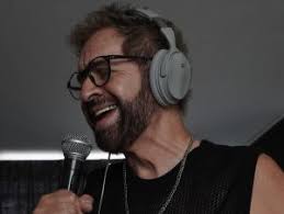 El Travieso' Emmanuel Moran interpreta "El de la paloma"