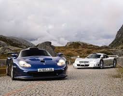 Mercedes Benz Clk Gtr And The Porsche 996 Gt1 Check Out Facebook And Instagram Metalroadstudio Very Cool Porsche Mercedes Benz Benz