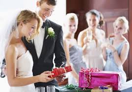 Also it's super easy to give money when you don't know what the recipient wants. 8 Inexpensive Wedding Gift Ideas To Consider