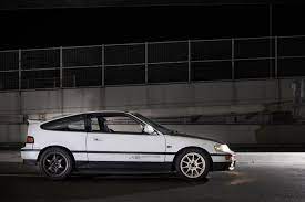大学の自動車部に所属する大学生オーナーの愛車は 部の先輩から譲り受けた1992年式ホンダ cr x 大学の自動車部員の愛車だけあり ひと目見るだけでさまざまなモディファイが加えられているのが分かる ホンダcrx ホンダ ノスタルジック カー