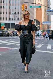 The Best Street Style From New York Fashion Week S S 2020 Cool Street Fashion New York Fashion Week Street Style Fashion Week Outfit