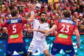 #كأس_العالم_لكرة_اليد.محسن رمضان لاعب منتخب #مصر يحتفل بفوزه بلقب رجل المباراة في مباراة ضد سلوفينيا والتي شهدت تأهل عجبني تكتيك اللعب السريع بتاع منتخب السويد لكن قصاده كان يوجد مدرب كبير في المنتخب الوطني المصري كان بيلعب عل الهجوم. Ù…Ù†ØªØ®Ø¨ Ù…ØµØ± Ù„ÙƒØ±Ø© Ø§Ù„ÙŠØ¯ ÙŠØ®Ø³Ø± Ø¨Ø¸Ù„Ù… ØªØ­ÙƒÙŠÙ…ÙŠ Ø£Ù…Ø§Ù… Ù…Ù†ØªØ®Ø¨ Ø§Ù„Ø¯Ù†Ù…Ø§Ø±Ùƒ ÙÙŠ ÙƒØ±Ø© Ø§Ù„ÙŠØ¯ Ø¨Ø§Ù„Ù…ÙˆÙ†Ø¯ÙŠØ§Ù„ Sports Jersey Jersey Sports