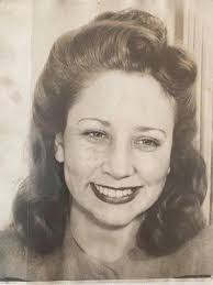 Lori Pursley's Instagram, Twitter & Facebook