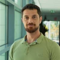 40+ profils pour “Perotti”