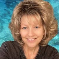 Lisa Pearlman's Instagram, Twitter & Facebook