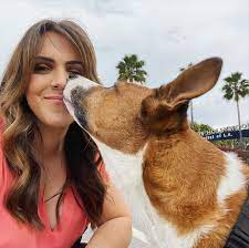 Laura Nativo Facebook