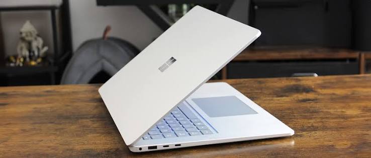 Microsoft Surface Laptop