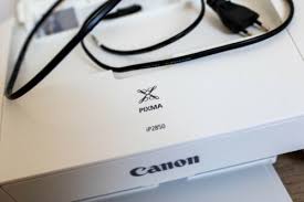 Der canon pixma ip 2850 tintenstrahldrucker fällt mit seinem kompakten gehäuse und der weißen gestaltung als eleganter und zuverlässiger begleiter auf. Canon Pixma Ip2850 Farbtintenstrahl Drucker 4800 X 600 Dpi Usb In Koln Hohenberg Drucker Scanner Gebraucht Kaufen Ebay Kleinanzeigen