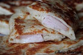 Galettes Au Jambon Et Mozzarella فطائر بالديك الرومي المدخن والموتزاريلا Chez Darna Recettes De Cuisine Recette Alimentation