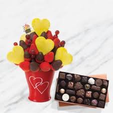 This is a guide about 50th anniversary gift ideas. 10 Amazing 50th Anniversary Gift Ideas For Friends Edible Blog