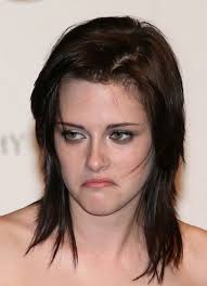 Hingga saat sebelum turun, ekspresi mukanya masih sama. Berbagai Ekspresi Kristen Stewart Dari Marah Hingga Nangis Kapanlagi Com