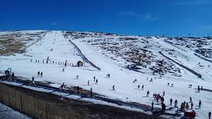 A partir de mapcarta, o mapa livre. Estacao De Esqui Sem Neve Avaliacoes De Viajantes Estancia De Ski Da Serra Da Estrela Tripadvisor