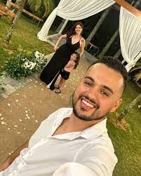 Patricia Bertolini's Instagram, Twitter & Facebook