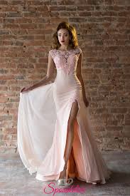 Di sera con sandali o stivali alti. Vestiti Eleganti Lunghi Con Spacco Off 65