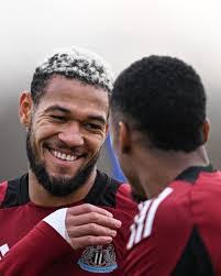 Brandon Livingstone's Instagram, Twitter & Facebook