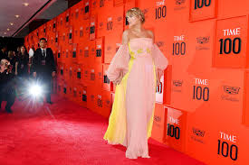 The deadline is the 1st march! My Best Guess For What Taylor Swift S New Pink Centric Look Is All About Vanity Fair