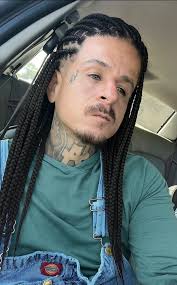 Aight yall. No requests. Imma let yall do ya thing and see who can make me  laugh. Aaaaaaaaand Go!!!