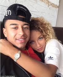 Learn details about who has he dated previously & billy's girlfriend. Jesse Lingard S Girlfriend Pays Homage To Goal Celebration Daily Mail Online