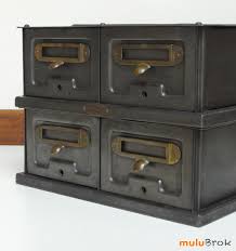 Enlèvement et chargement à charge de l'acquéreur, possibilité de démontage par l'acquéreur. Petit Mobilier Caisson Metallique Strafor Mulubrok Brocante En Ligne