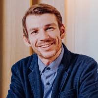 Robert Pietsch's Instagram, Twitter & Facebook