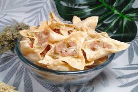 Berbagai makanan indonesia yang memakai pangsit, misalnya: Resep Siomay Goreng Dos Gurihnya Bikin Ketagihan Celebrities Id