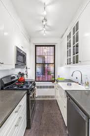 This Old School Kitchen Trend Is Making A Comeback And We Re Here For It In 2020 Simple Kitchen Remodel Kitchen Remodel Cost Kitchen Remodel Countertops