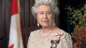 英国女王在王室的私家官邸桑德林汉姆宫切登基70 · königin elisabeth ii. A4 Cinintyyxdm