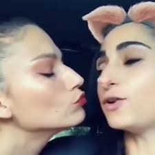 Alba flores as nairobi (image: Money Heist Nairobi And Tokyo Kiss Each Other As La Casa De Papel Actress Play With Filters
