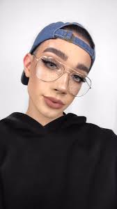 In 2016, men wearing makeup (and sharing their fierce looks on instagram) is nothing new. James Charles On Twitter Everyday Easy Glam Makeup Tutorial Is Now Live On My Channel Check It Out Thumbs Up Subscribe Rt