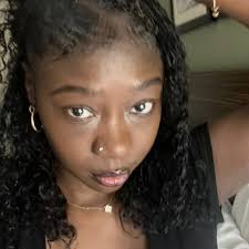 이 남자는 평범한 영어로, 산책을 하면서 당신을 알아가라고 했고, 이 여자는 자신이 포함되지 않은 것 같다고 느꼈다고 했나요? 나는  어느 행성에 있는가? 다들 이걸 어떻게 이렇게 어렵게 만들고 있어? 😅😂🤦🏾 ♂️ 데이팅