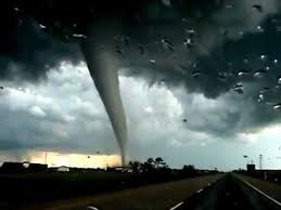Spustoszenia po przejściu nawałnicy są też w powiecie przytockim w miejscowości rusinów. Tornado I Traba Powietrzna W Polsce Lipiec 2012 Youtube