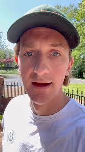 Lana Stuart's Instagram, Twitter & Facebook