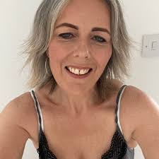 Lynne Mcdermott's Instagram, Twitter & Facebook