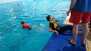 Ecole Sainte Anne St Briac Sur Mer Test Anti Panique A La Piscine De Dinard